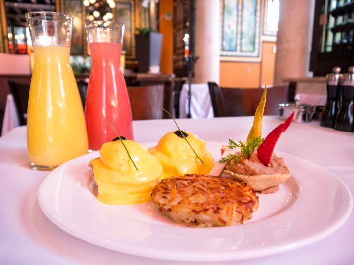 49690751_2171445866209092_45633275900723200_o